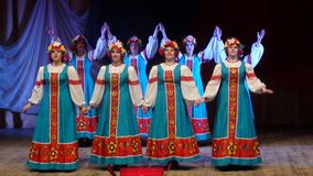 Танец "Реченька" народный танцевальный коллектив "Вечёрочка"