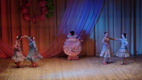 Народный танцевальный коллектив "Вечёрочка"